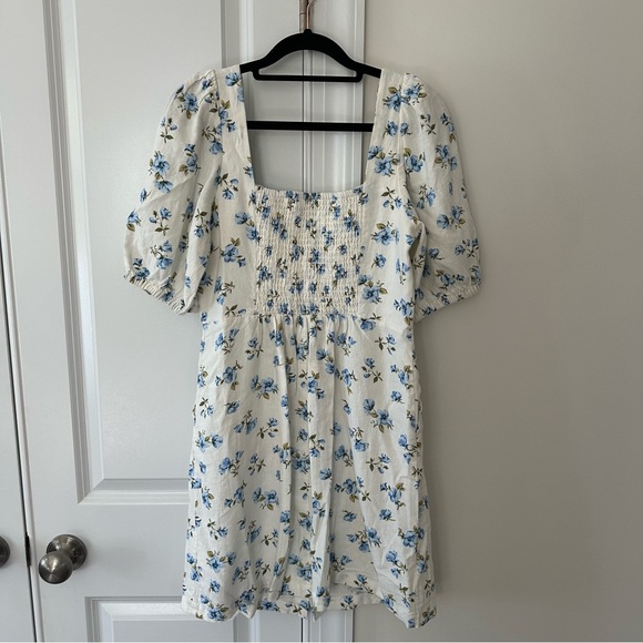 Old Navy Floral Puff Sleeve Dress - Picture 3 of 3